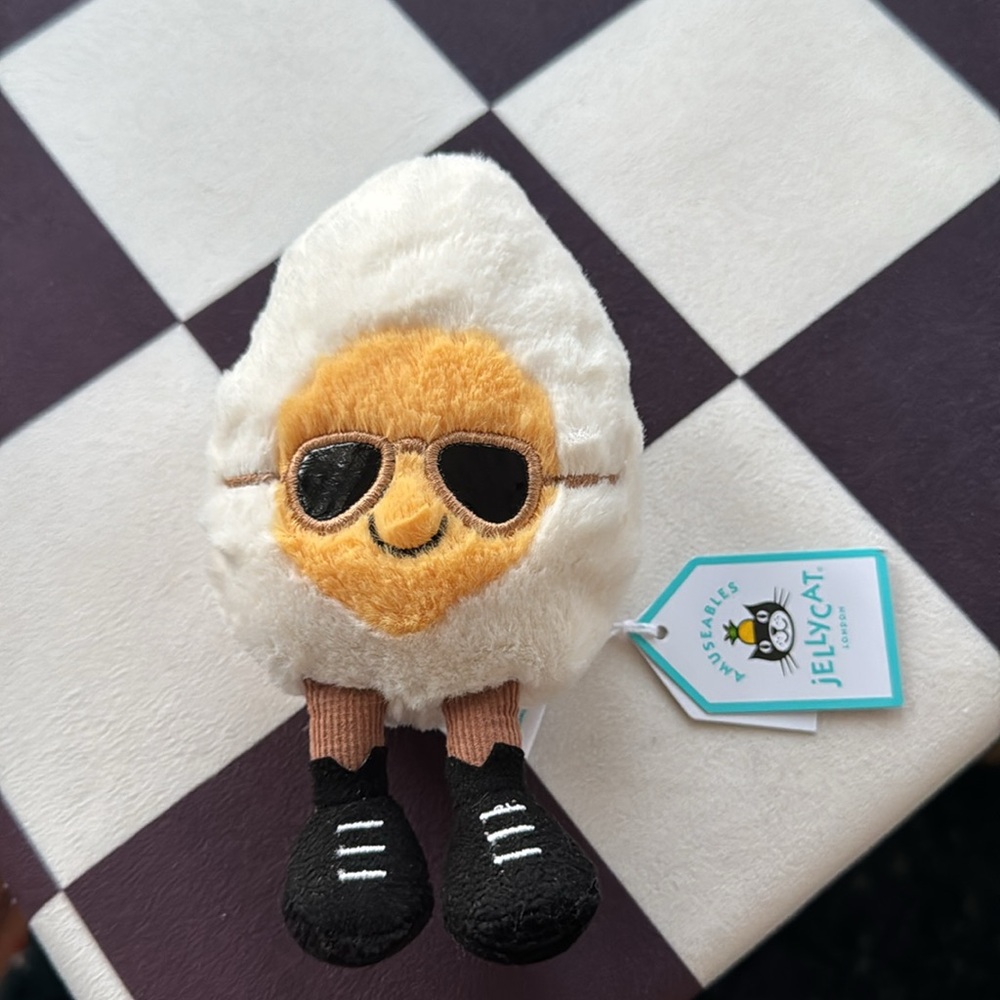 BNWT Jellycat Amusables Boiled Egg Chic - Picture 5 of 7